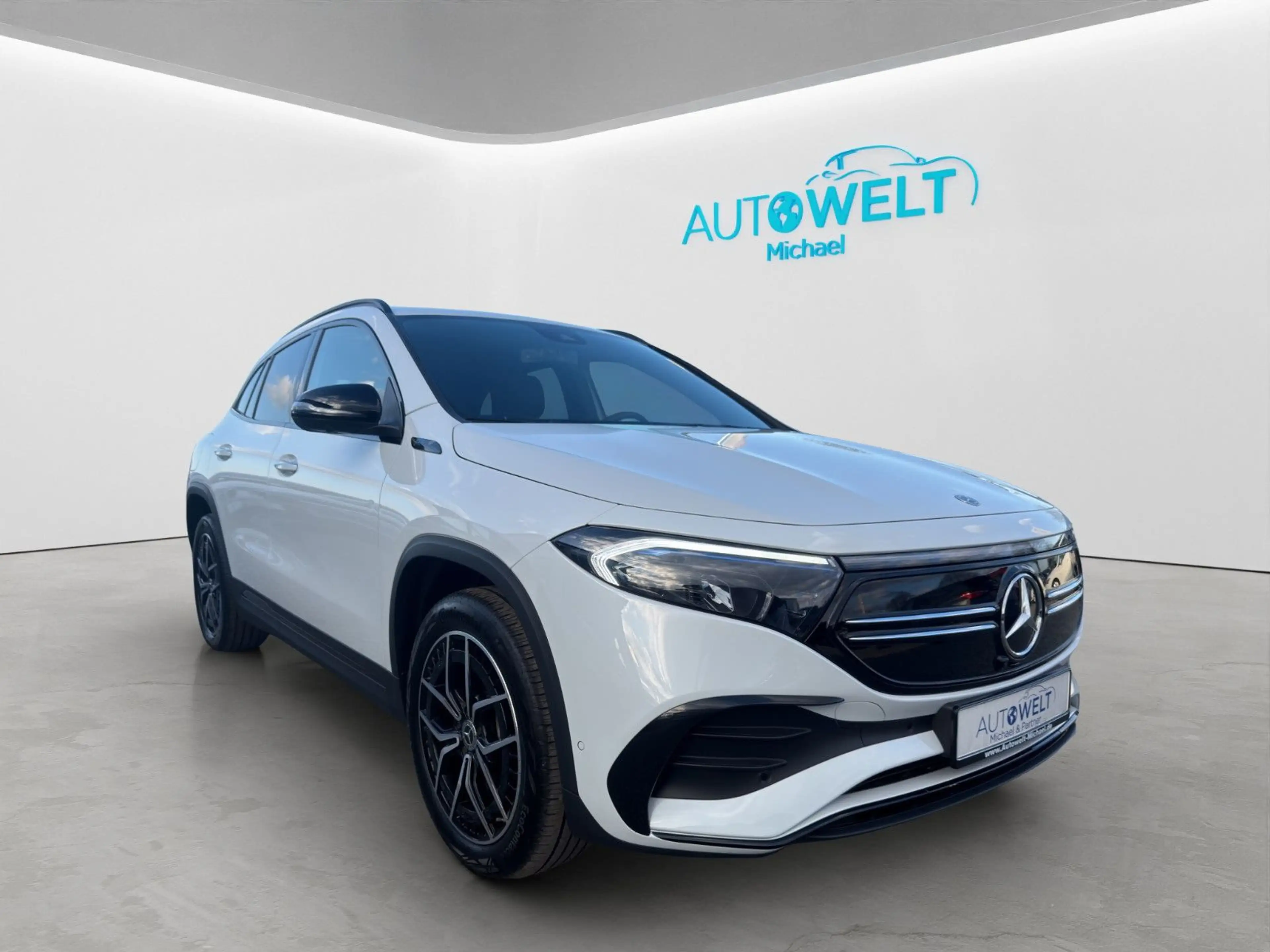 Mercedes-Benz EQA 350 4Matic AMG 360° SITZH LED APP DAB TÜVNEU — photo 3