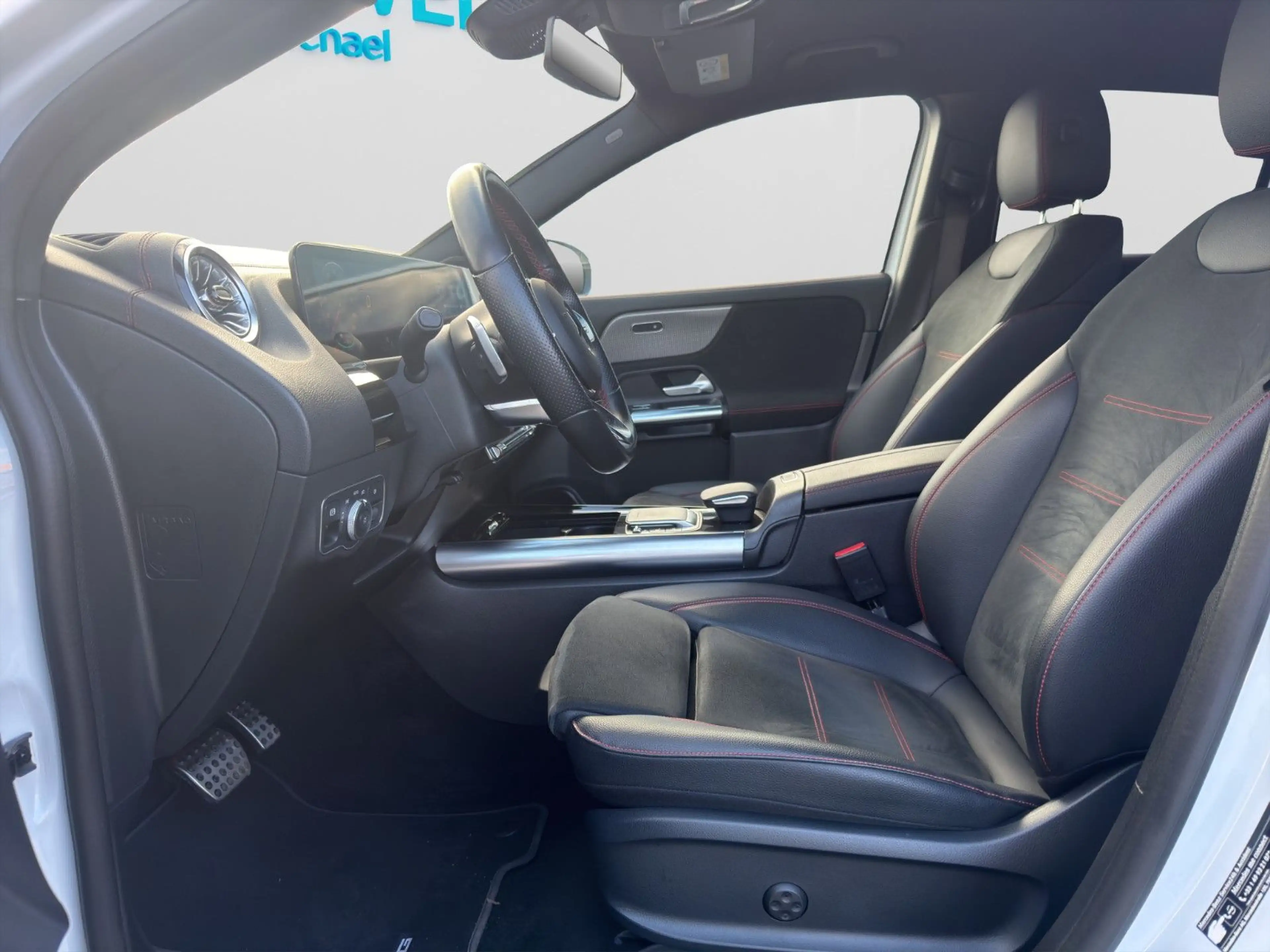 Mercedes-Benz EQA 350 4Matic AMG 360° SITZH LED APP DAB TÜVNEU — photo 12