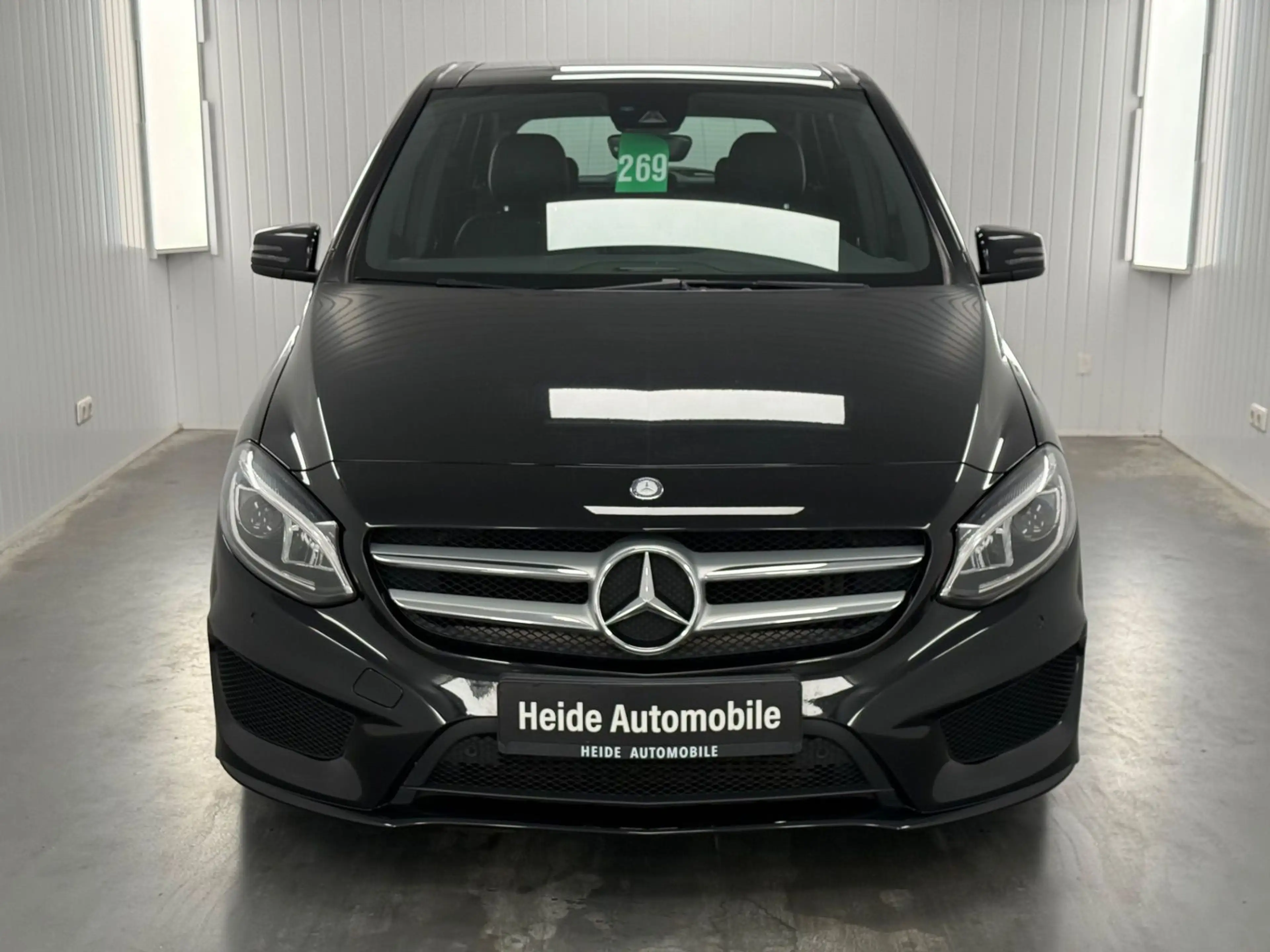 Mercedes-Benz B 220 d AUTOMATIK AMG SPORTPAKET PANORAMA — photo 2