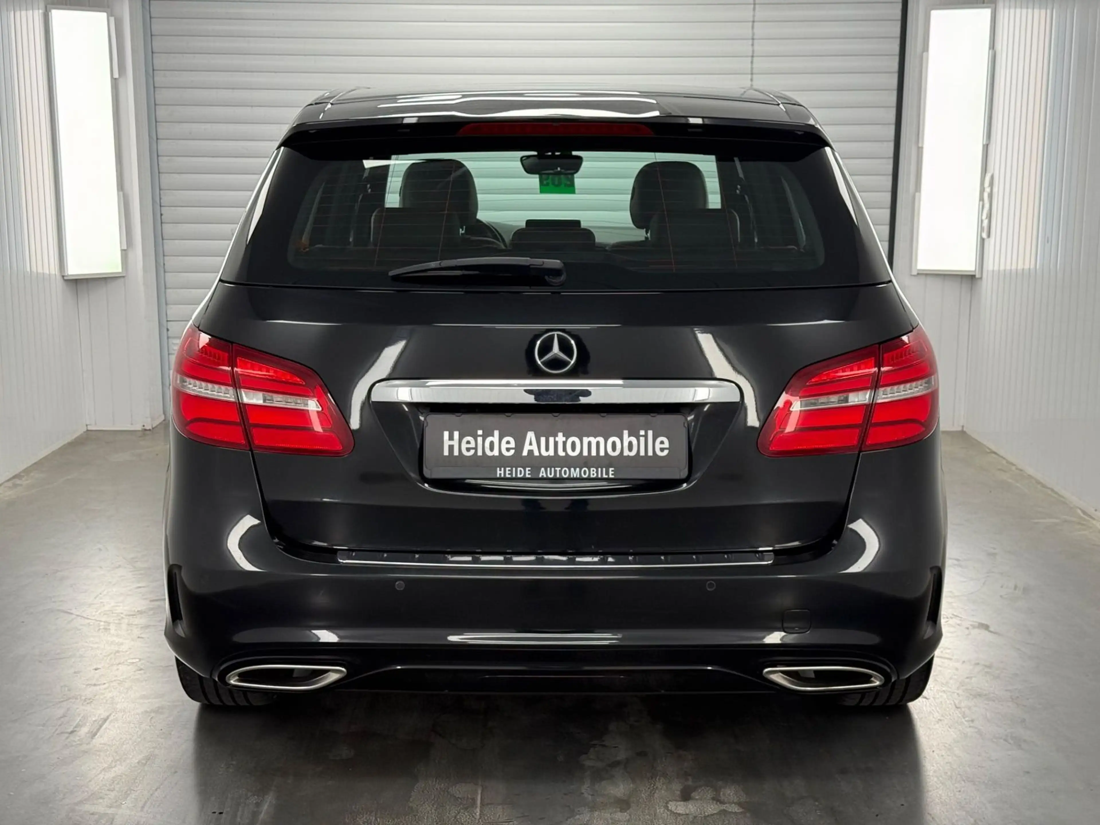 Mercedes-Benz B 220 d AUTOMATIK AMG SPORTPAKET PANORAMA — photo 7