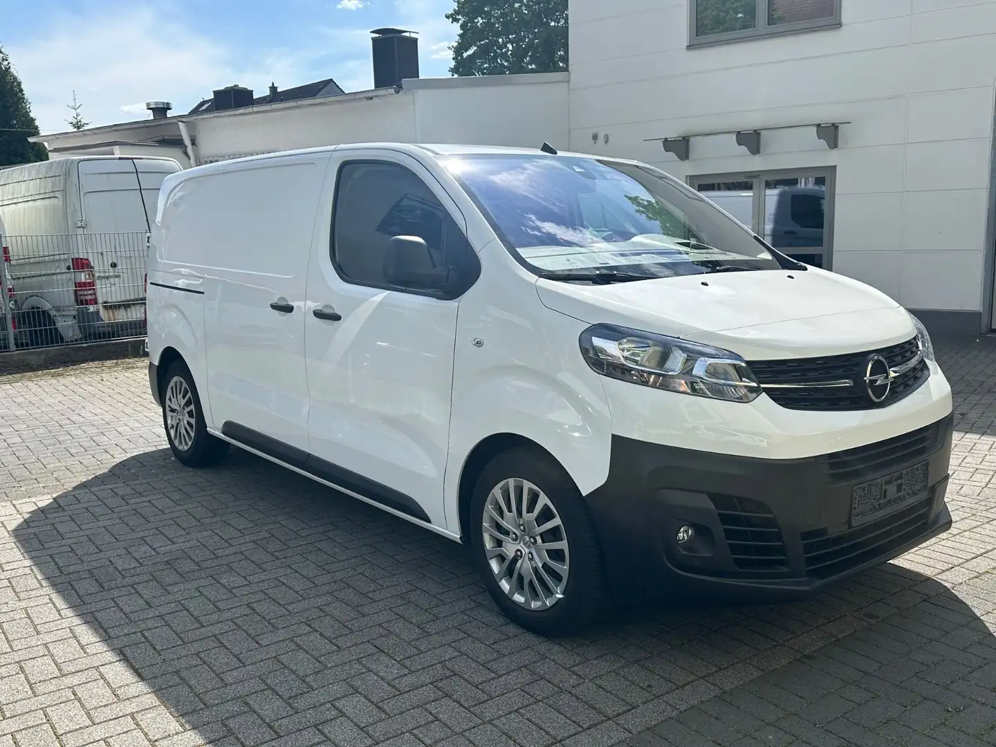 Opel Vivaro Kasten Edition *TEMP*SHZ*NAVI*KAM180*CARP Weiß - 1