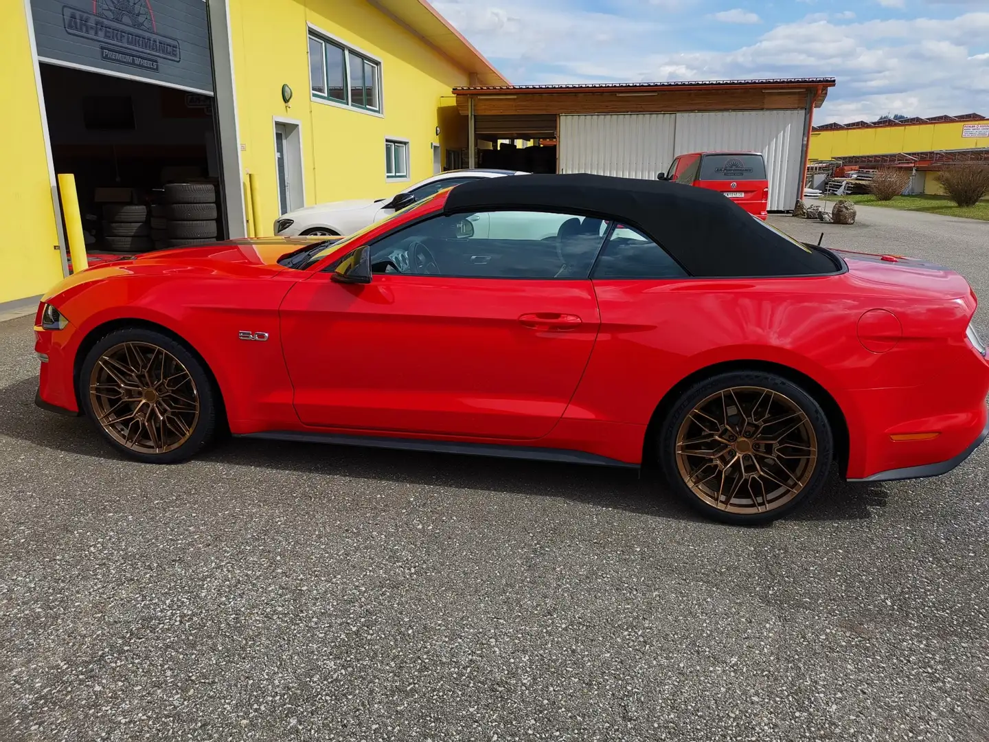 Ford Mustang Convertible 5.0 Ti-VCT V8 Aut. GT - 2