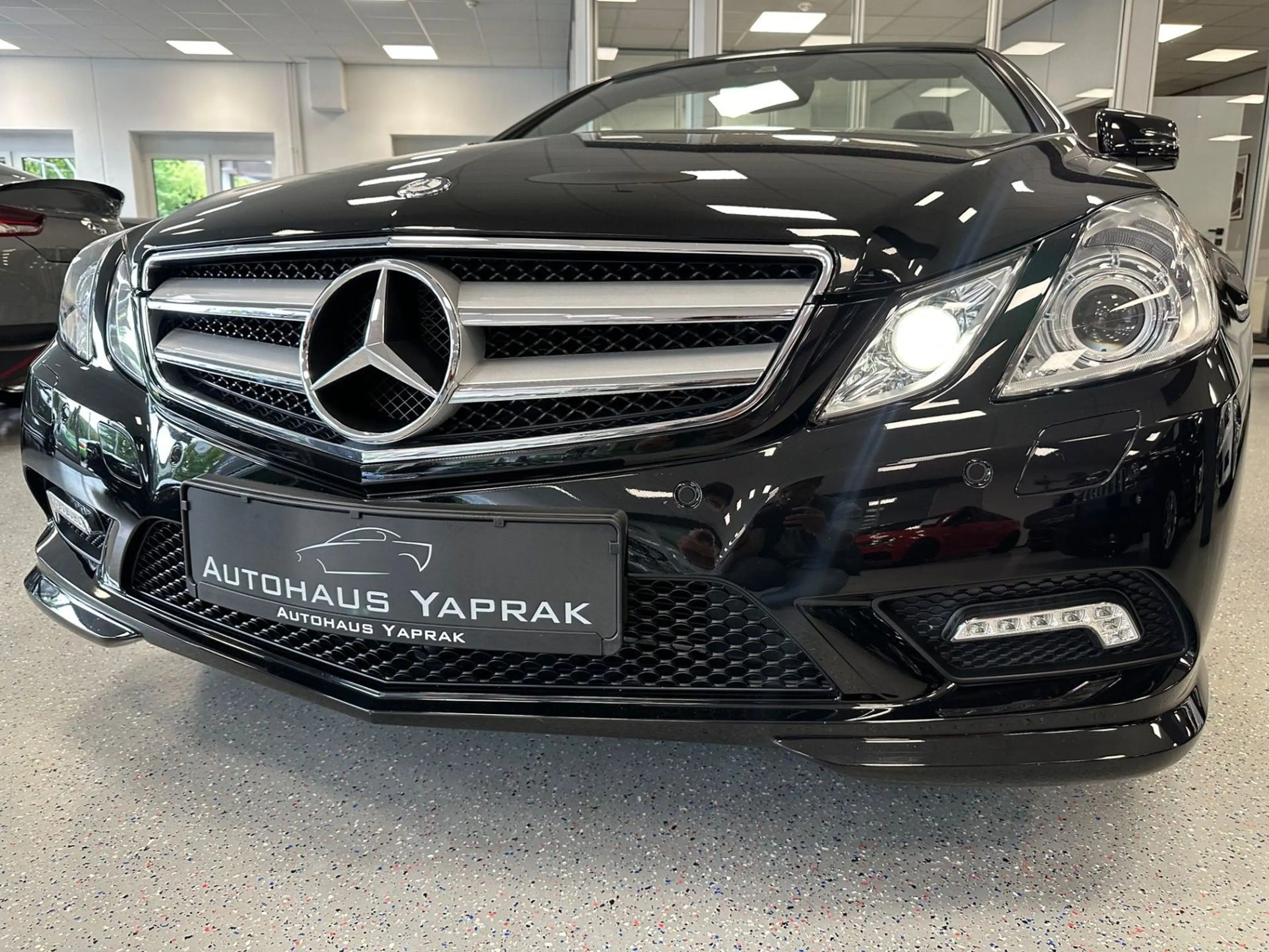 Mercedes-Benz E 350 CGI Avantgarde|AMG-Line|H/K|ILS|Airascraf — photo 4