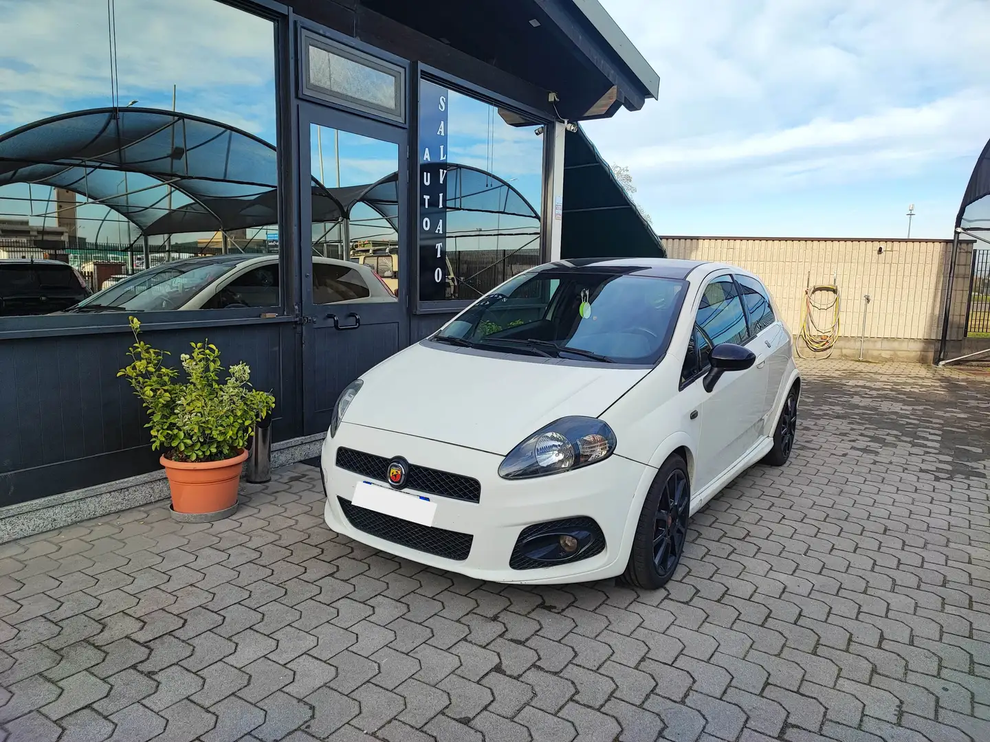 Abarth Grande Punto Grande Punto 1.4 t. t-jet 155cv 3p Weiß - 1