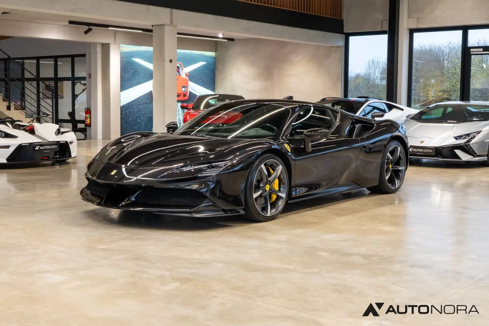 Ferrari SF90 Stradale Lift Daytona Racing JBL Approved Schwarz - 1