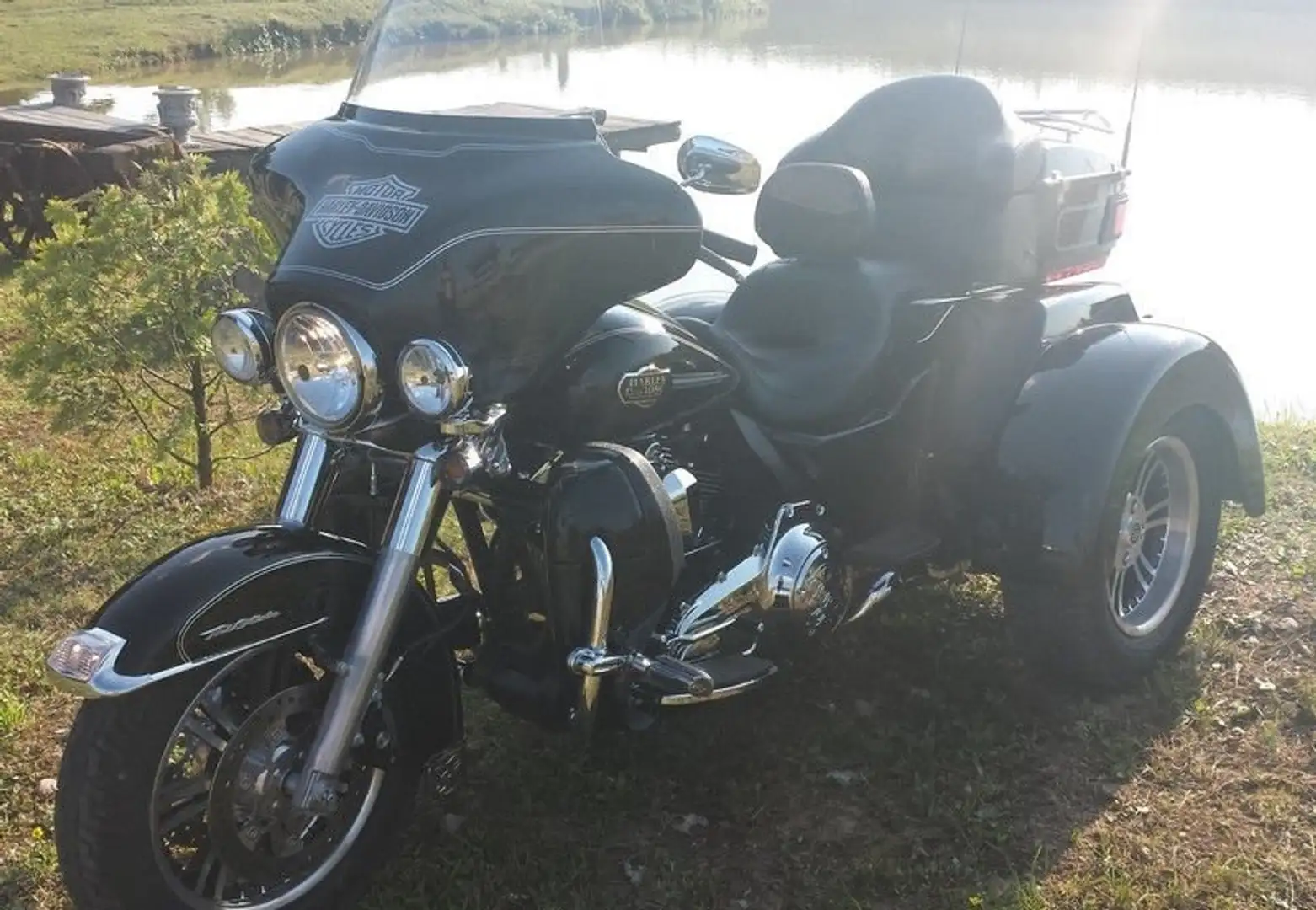 Harley-Davidson Tri Glide Black - 2
