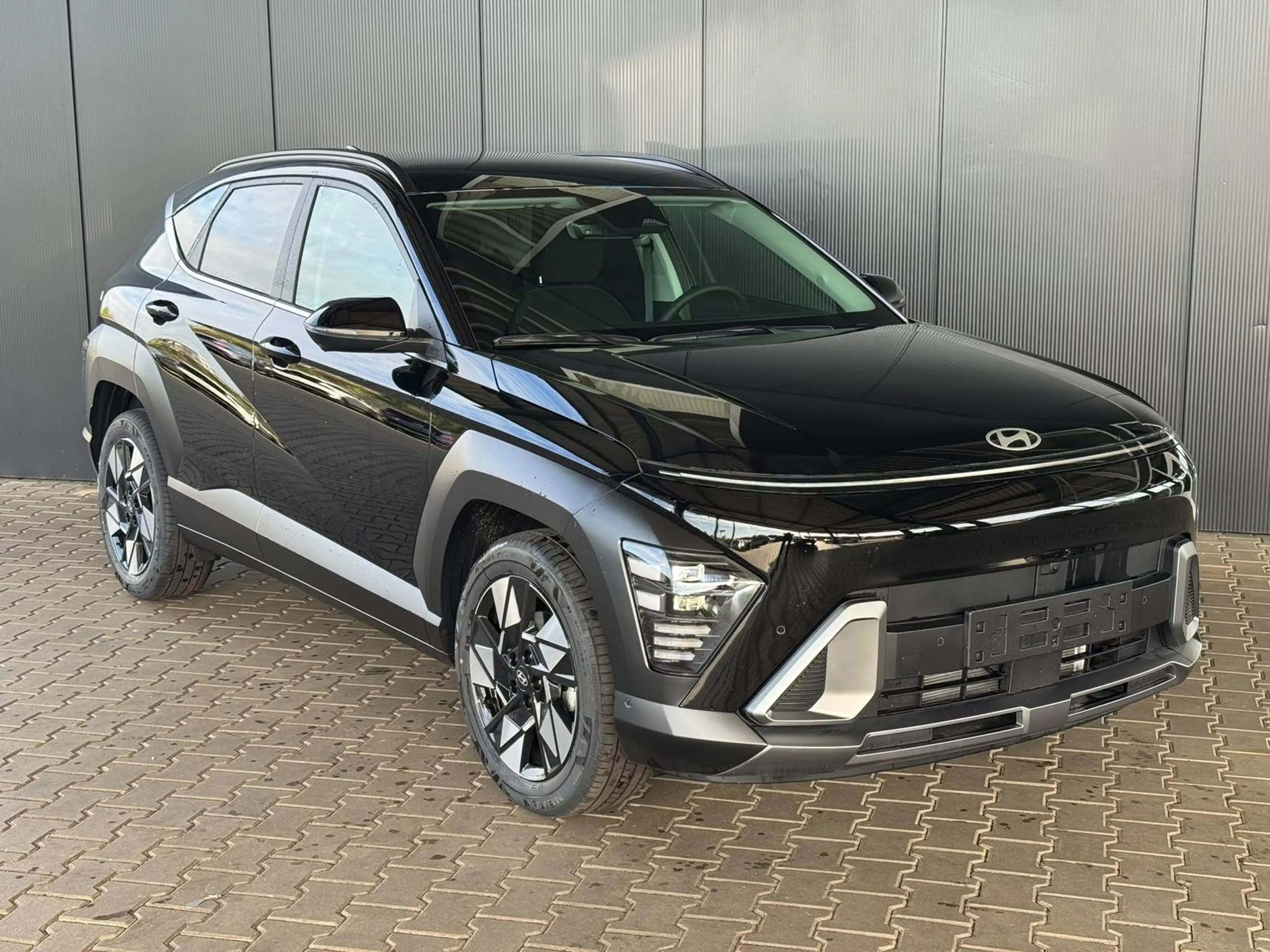 Hyundai KONA Comfort Plus 1.6 T-GDI 2WD 7-DCT / 360 Grad / PDC — photo 4