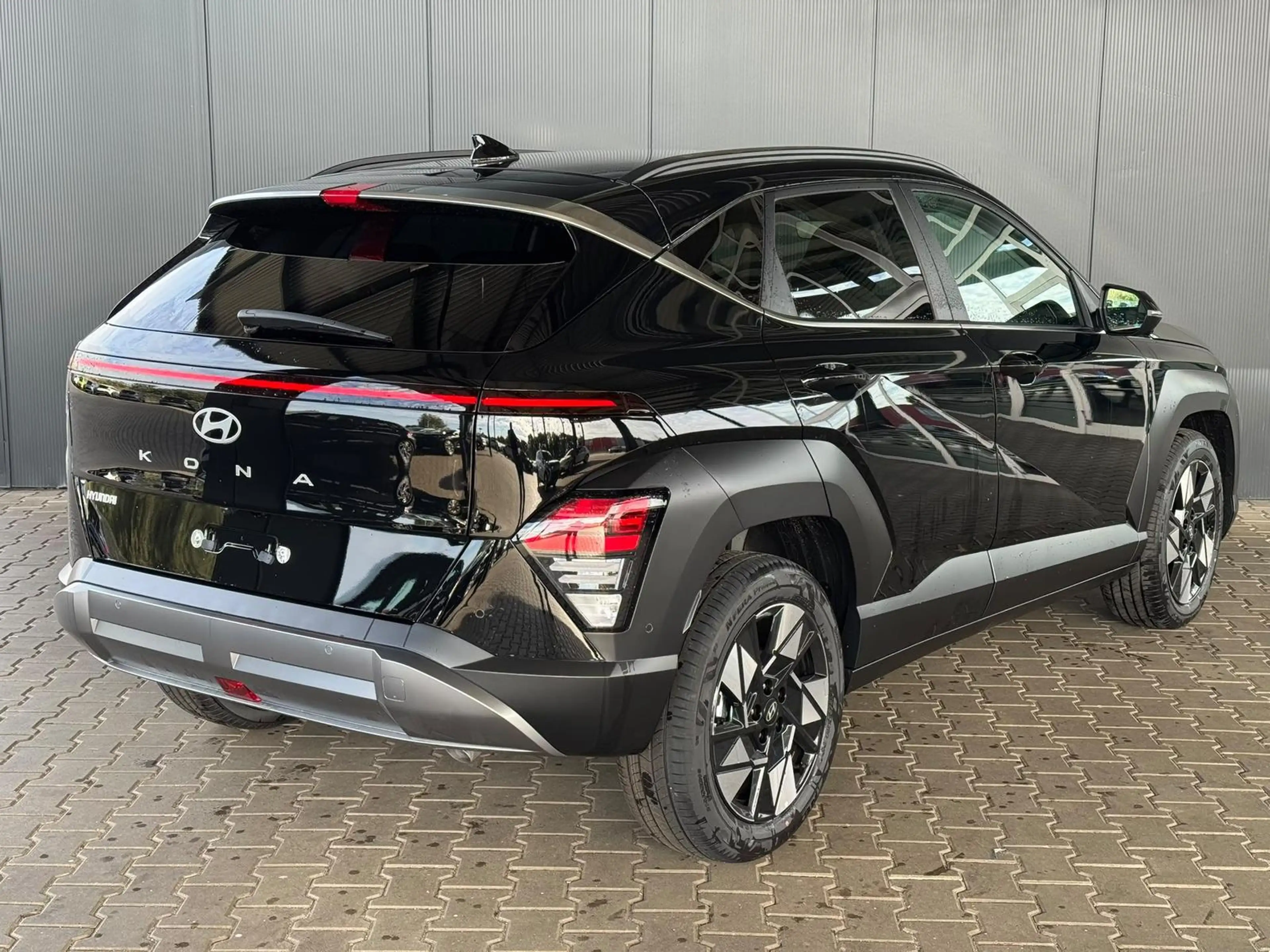 Hyundai KONA Comfort Plus 1.6 T-GDI 2WD 7-DCT / 360 Grad / PDC — photo 3