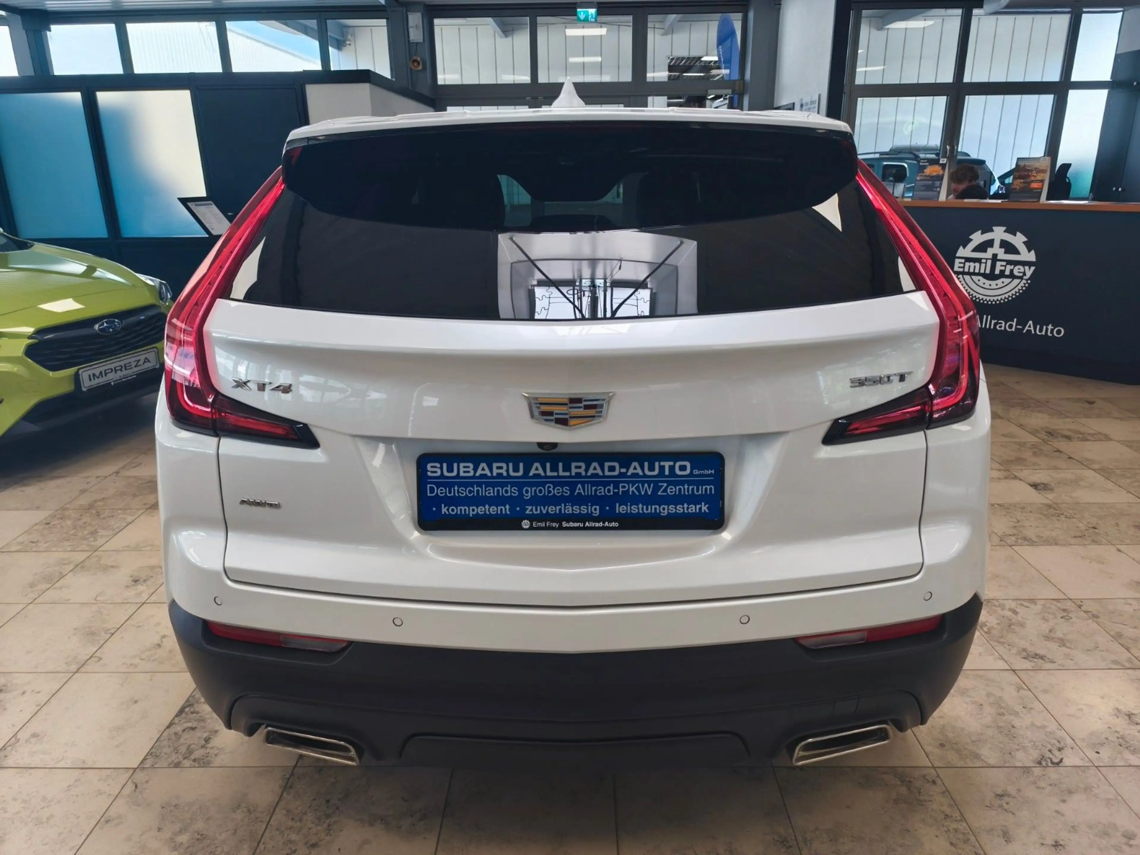 Cadillac XT4 Luxury AWD — photo 4