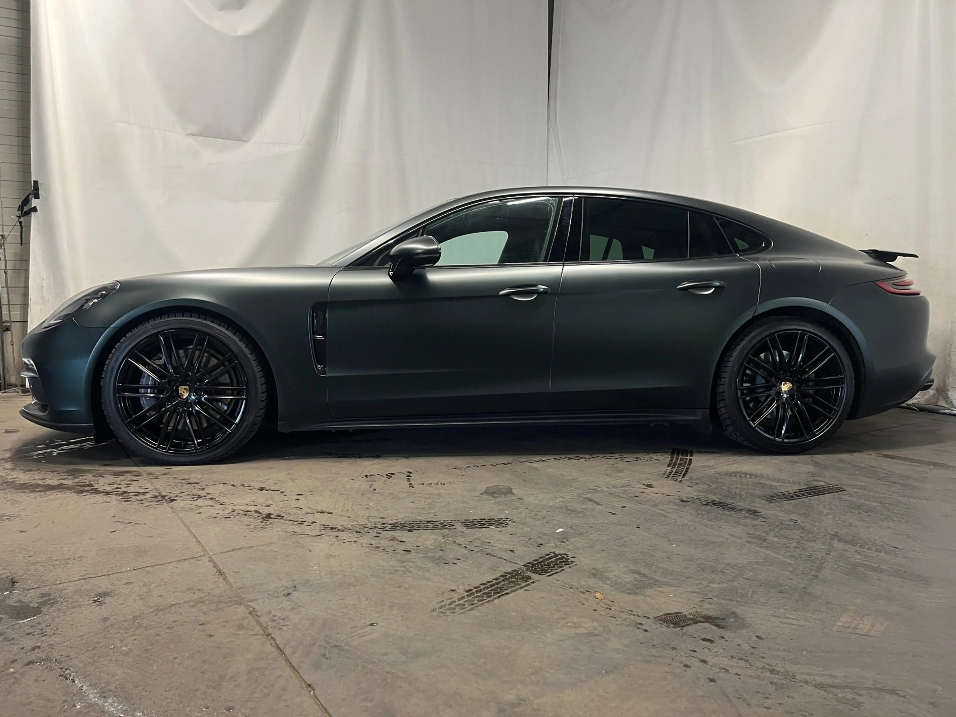 Porsche Panamera 2.9 4 E-Hybrid — photo 3