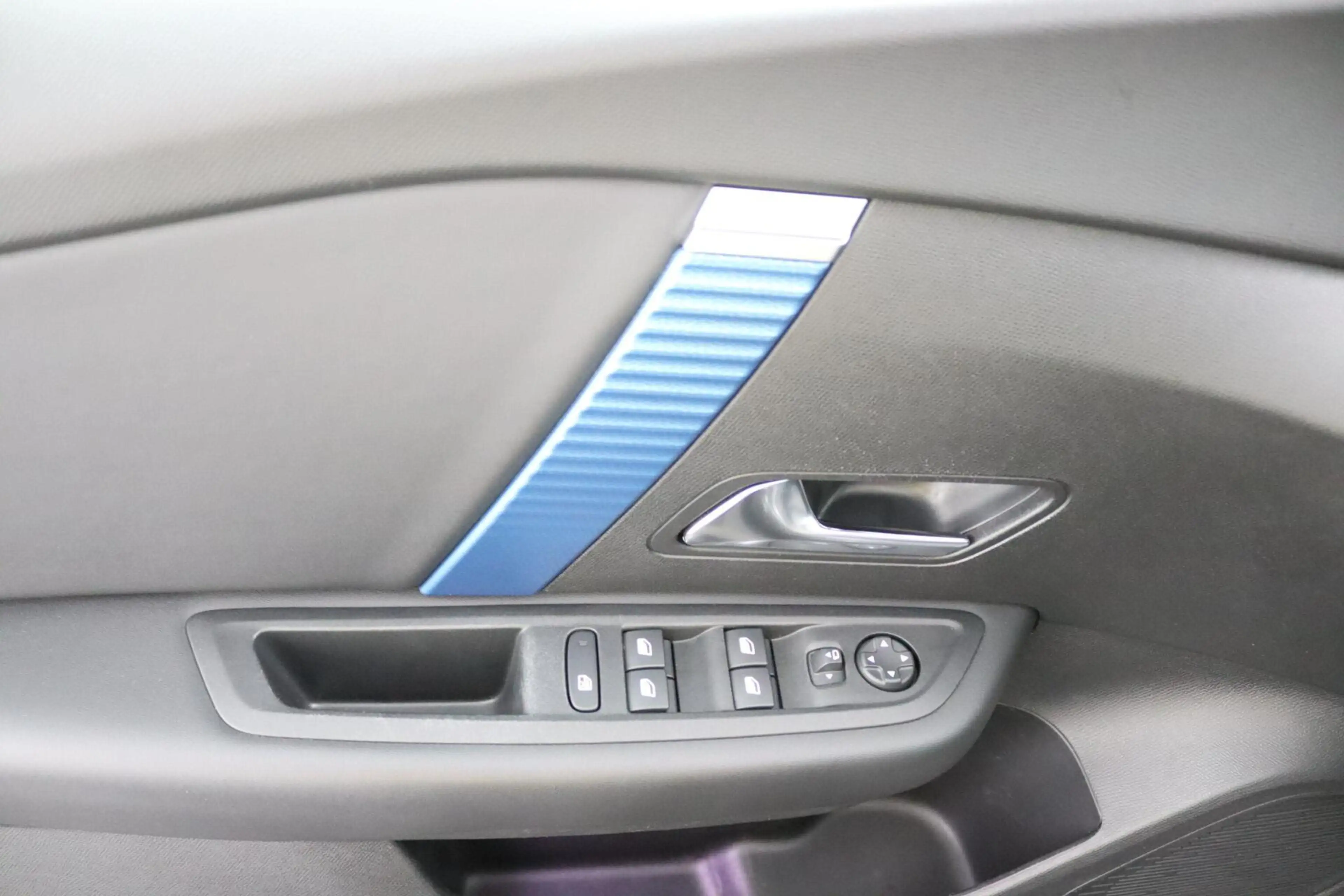 Citroen E-C4 Electric Feel Pack 50 kWh — photo 17