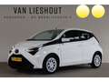 Toyota Aygo 1.0 VVT-i x-play NL-Auto!! Navigatie I Camera --- White - thumbnail 1