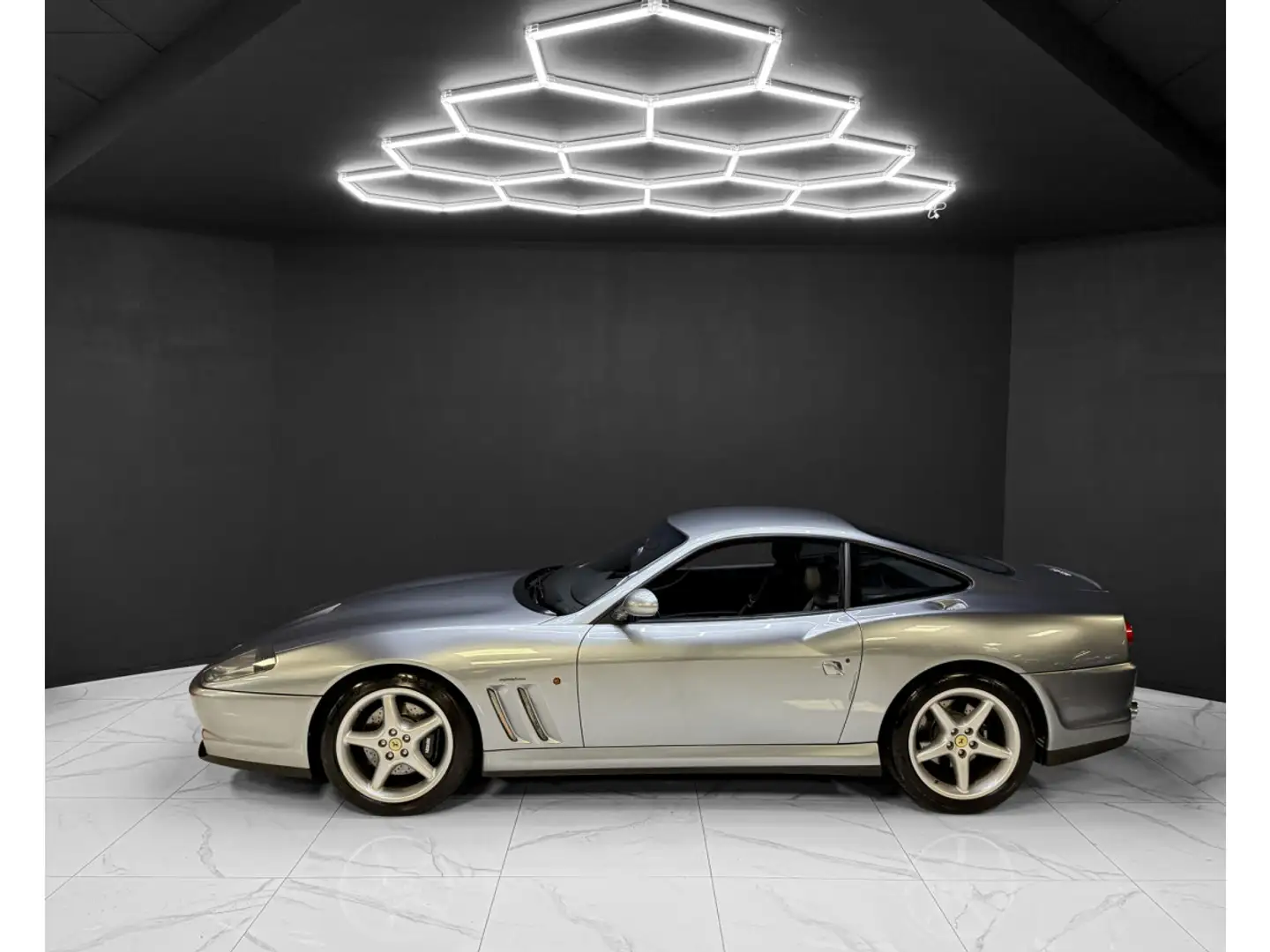 Ferrari 550 MARANELLO / 5.5 V12 / FULL SERVICE - 2