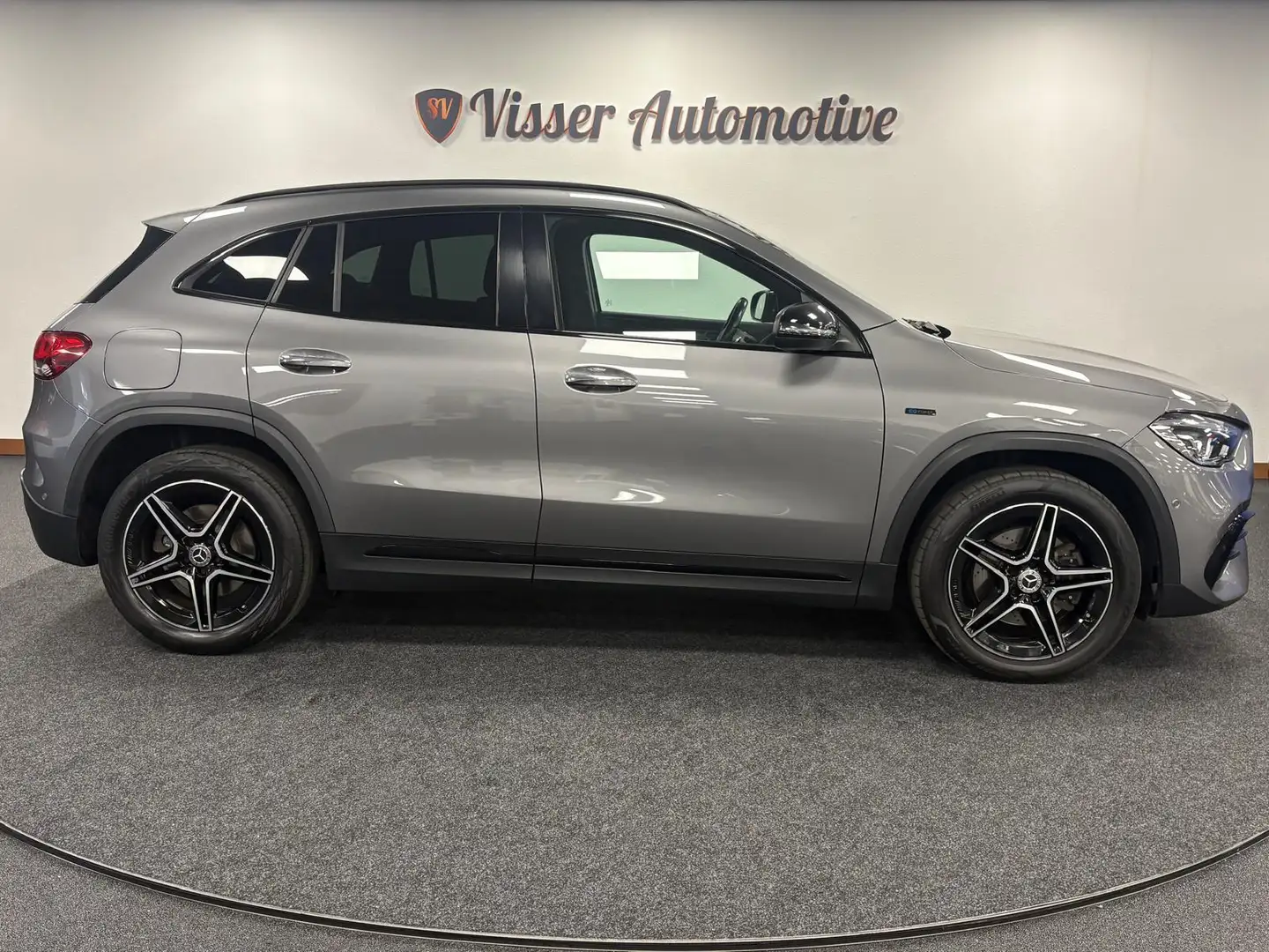 Mercedes-Benz GLA 250 250e Hybride Plug-in Business Solution AMG-Line Li Gris - 2