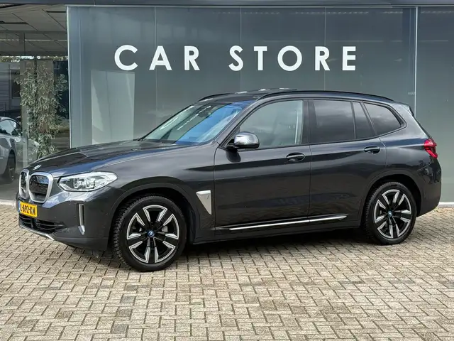 BMW iX3 Executive 80 kWh SHADOW LINE 98% SOH PANO|LEDER|CA