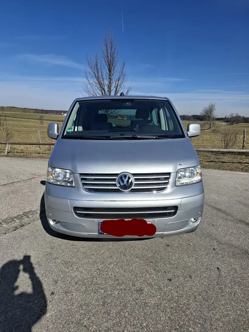 Volkswagen T5 California Multivan Atlantis Šedá - 1