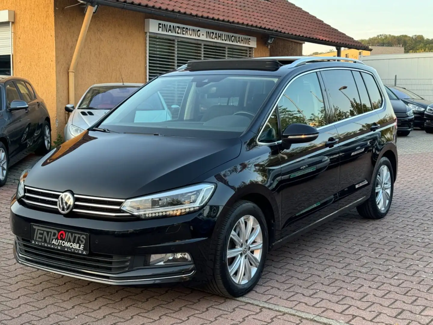 Volkswagen Touran Highl. 7.SITZ+PANO+CAM+ACC+LED+LANE Black - 1