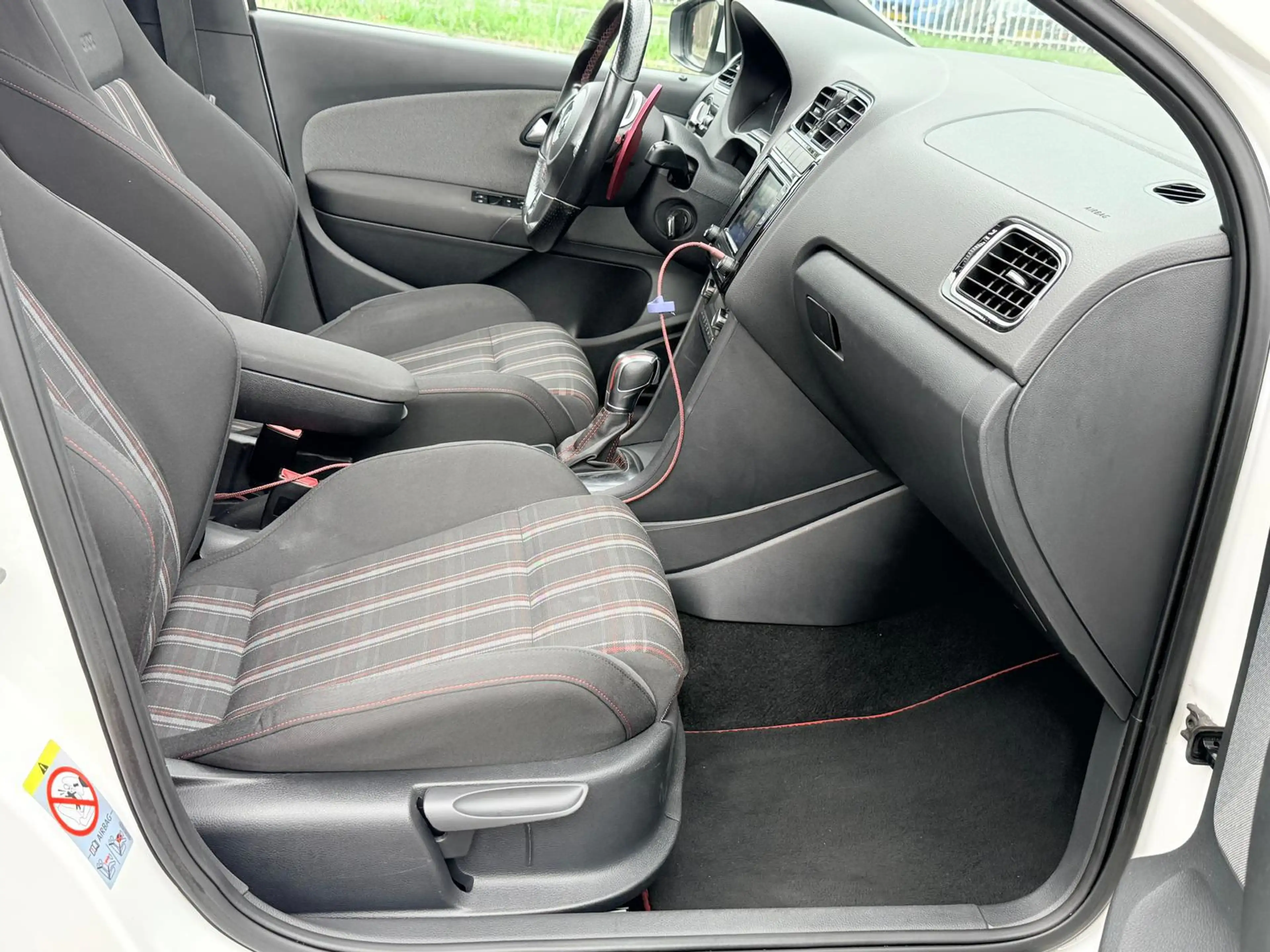 Volkswagen Polo GTI 1.4 TSI GTI|Automaat|Schuifdak|Carplay|NAP| — photo 14