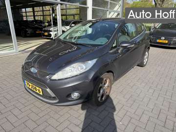 1.25 Titanium | Autom. Airco | Cruise Control | LM