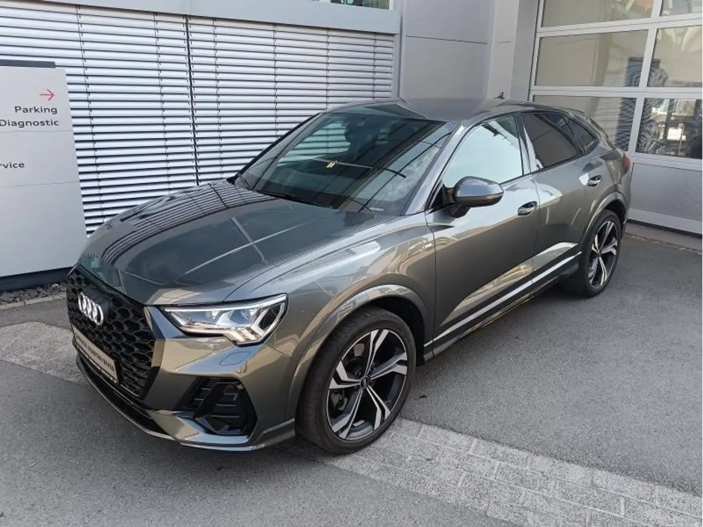 Audi Q3 Sportback S-line 40 TDI quattr Gris - 1