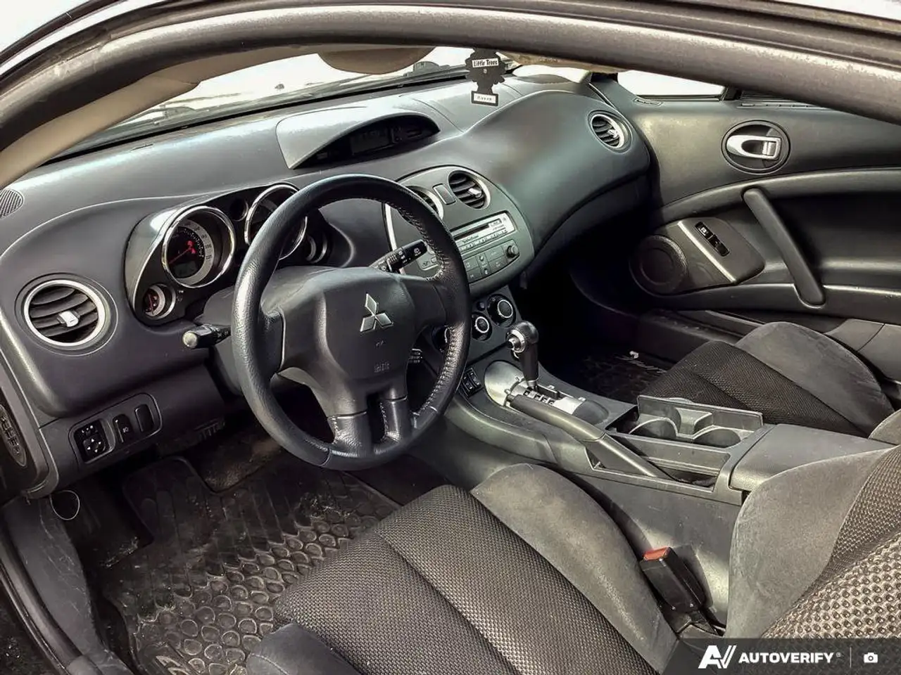 Mitsubishi Eclipse photo Mitsubishi Eclipse