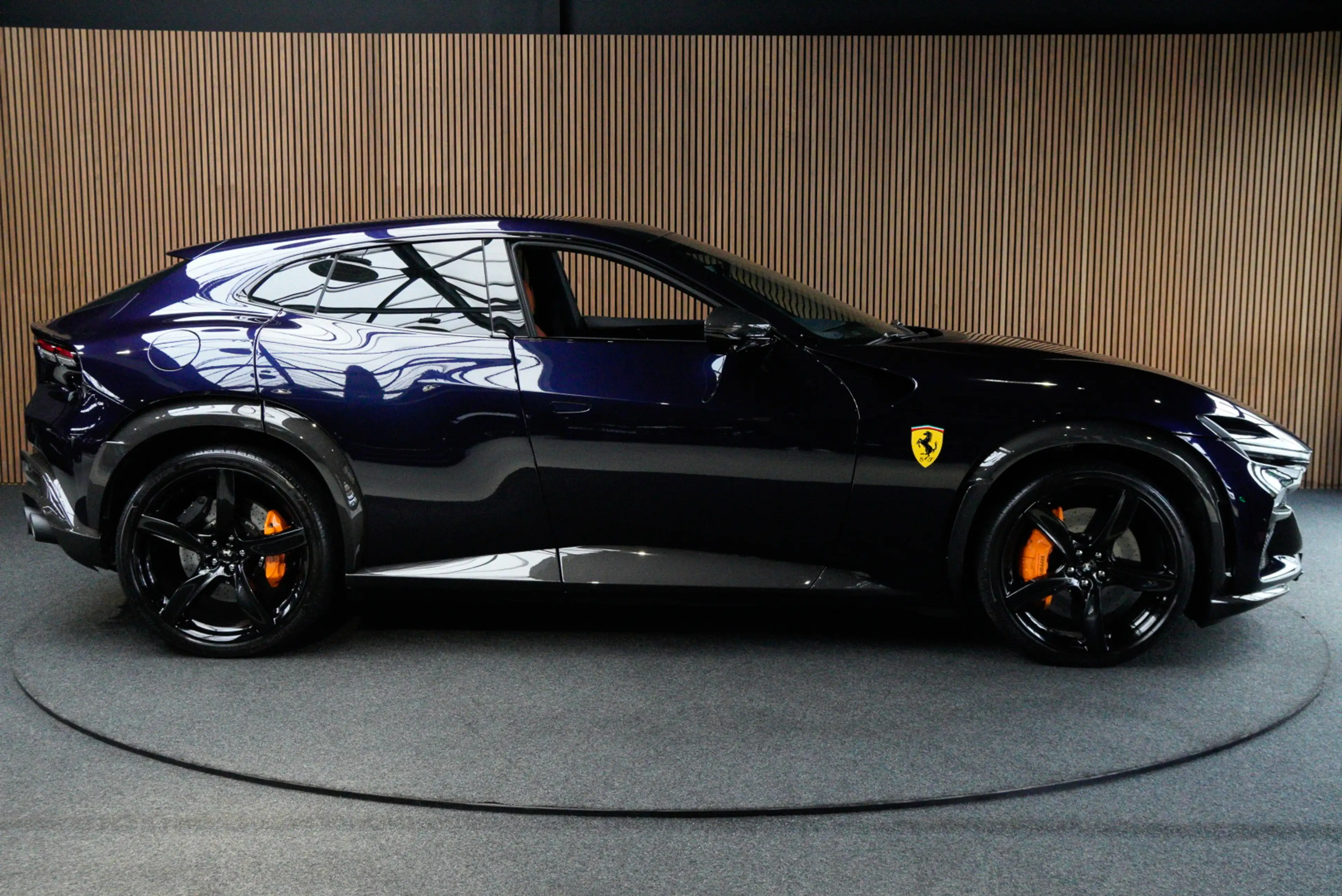 Ferrari Purosangue 6.5 V12 — photo 6