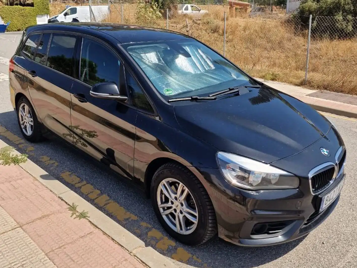 BMW 218 218dA Gran Tourer Negro - 2