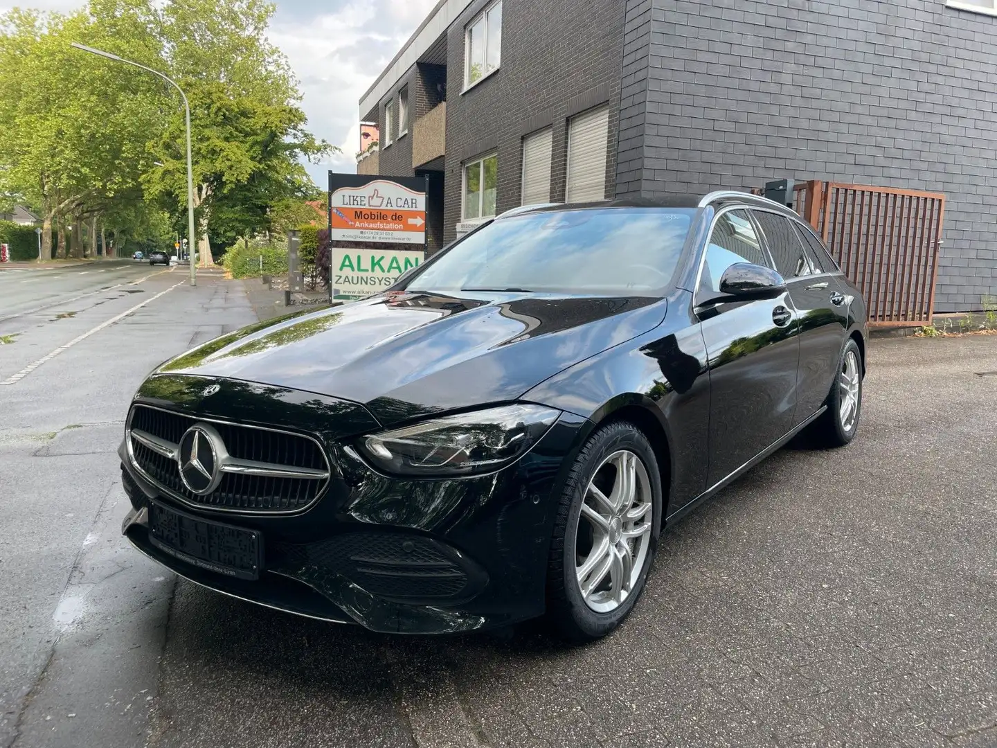 Mercedes-Benz C 220 T d Avantgarde LED KAMERA Schwarz - 2