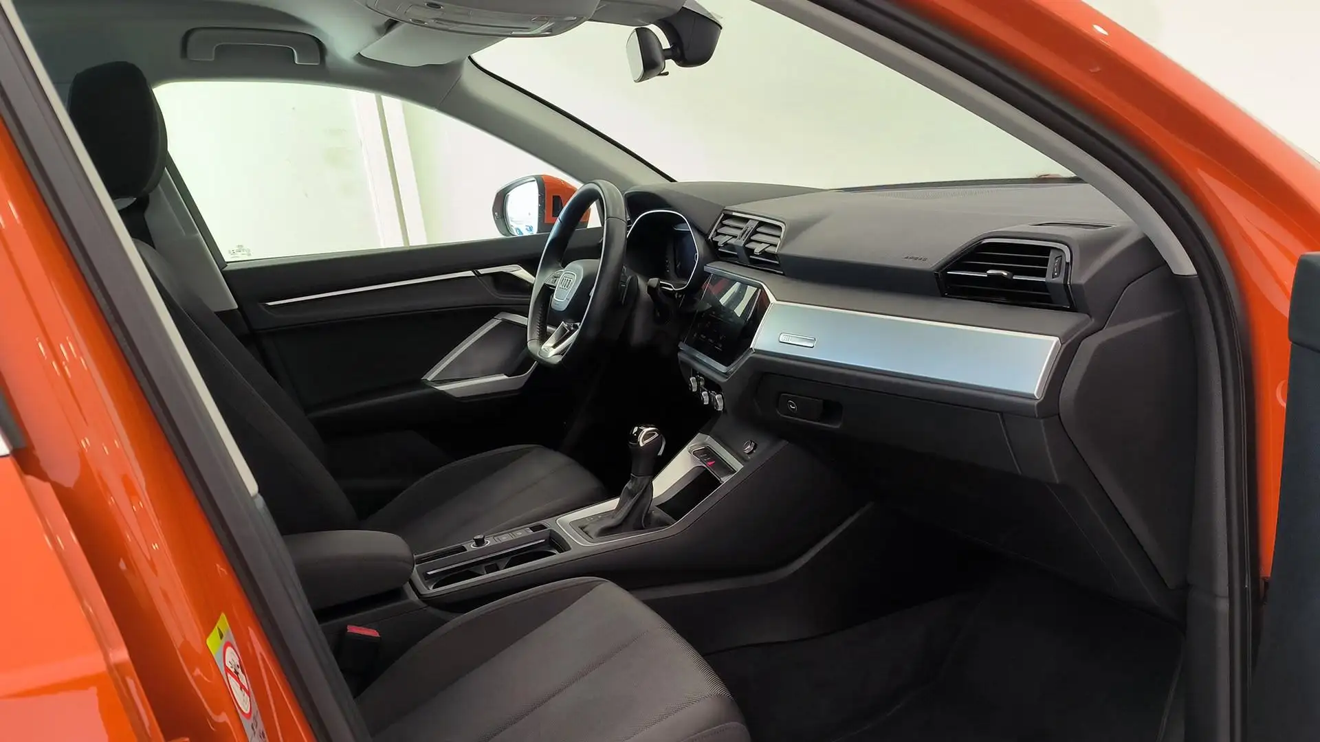 Audi Q3 35 TDI Advanced S tronic 110kW Naranja - 2