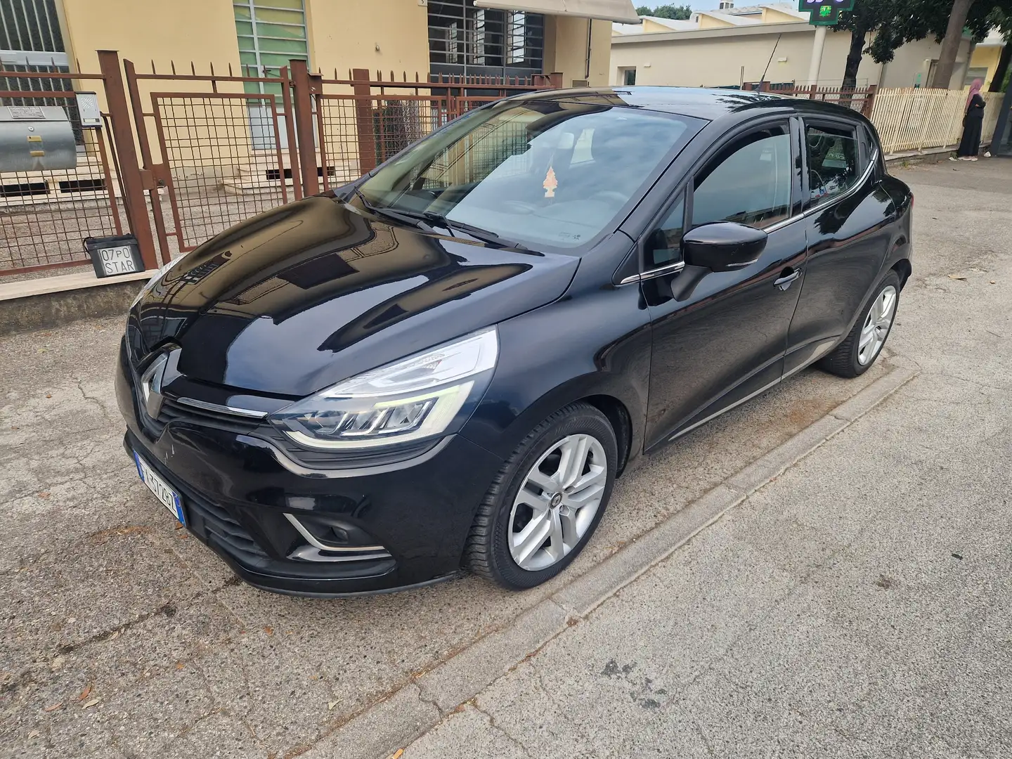 Renault Clio Clio IV 2017 1.5 dci energy Business 90cv Grigio - 1
