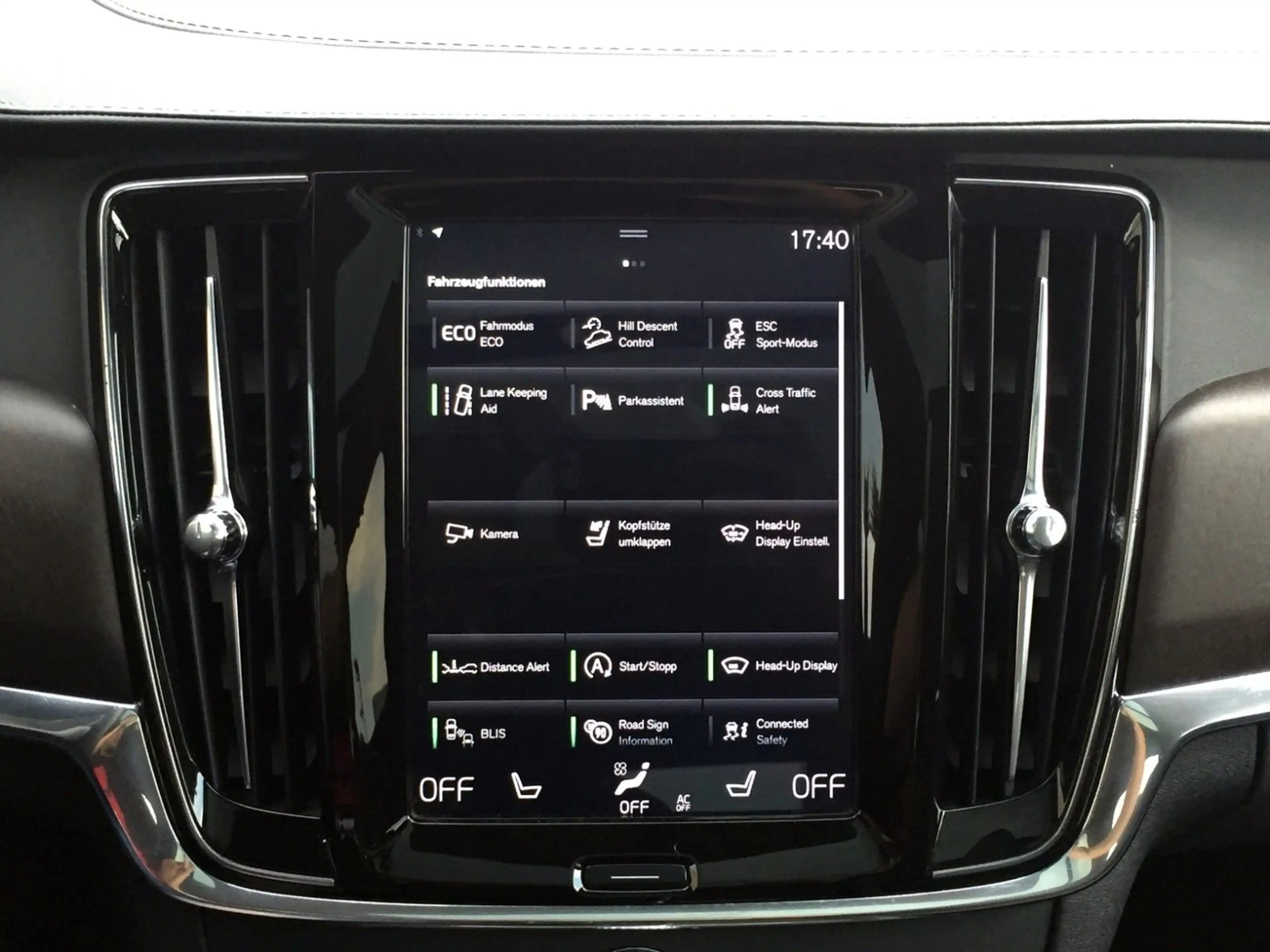 Volvo V90 Cross Country -PANORAMADACH-NUR.EXPORT — photo 14