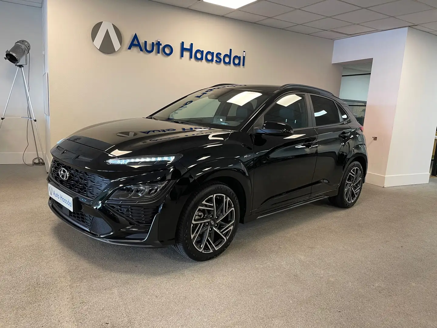 Hyundai KONA 1.6 T-GDI N-Line|199PK|AUTOMAAT|UNIEKE AUTO! Schwarz - 2