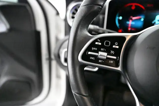 Mercedes-Benz A-Class view 27