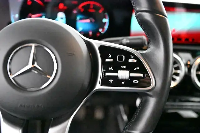 Mercedes-Benz A-Class view 26