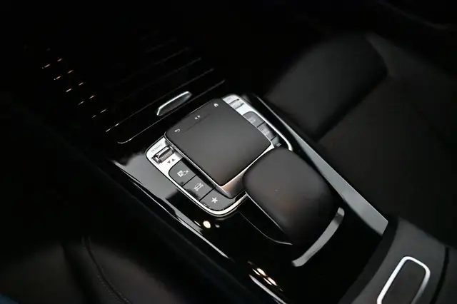 Mercedes-Benz A-Class view 25