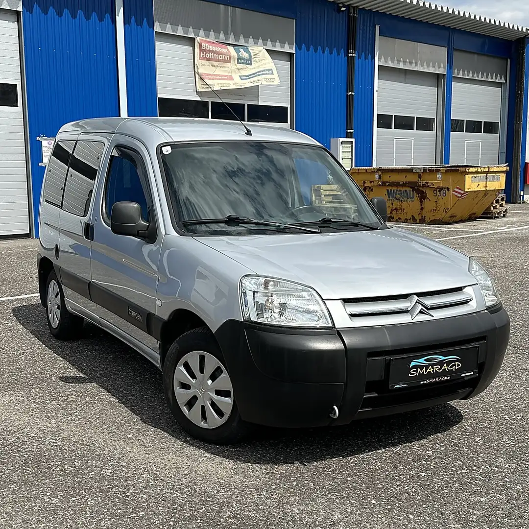 Citroen Berlingo 1,4i X Grau - 1