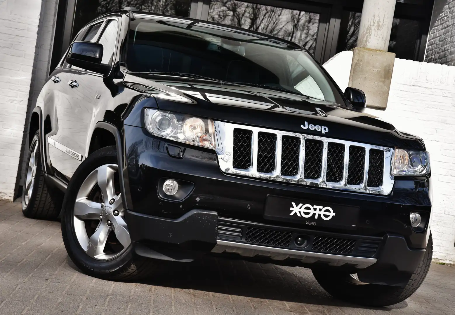 Jeep Grand Cherokee 3.0 TD OVERLAND *** BTW / GOOD CONDITION *** Zwart - 2