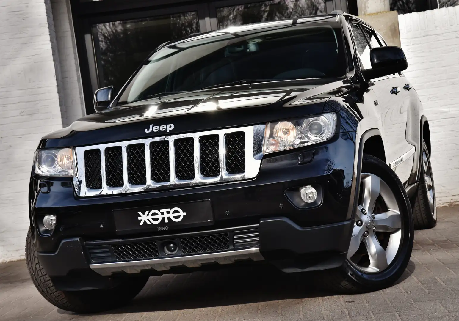 Jeep Grand Cherokee 3.0 TD OVERLAND *** BTW / GOOD CONDITION *** Zwart - 1