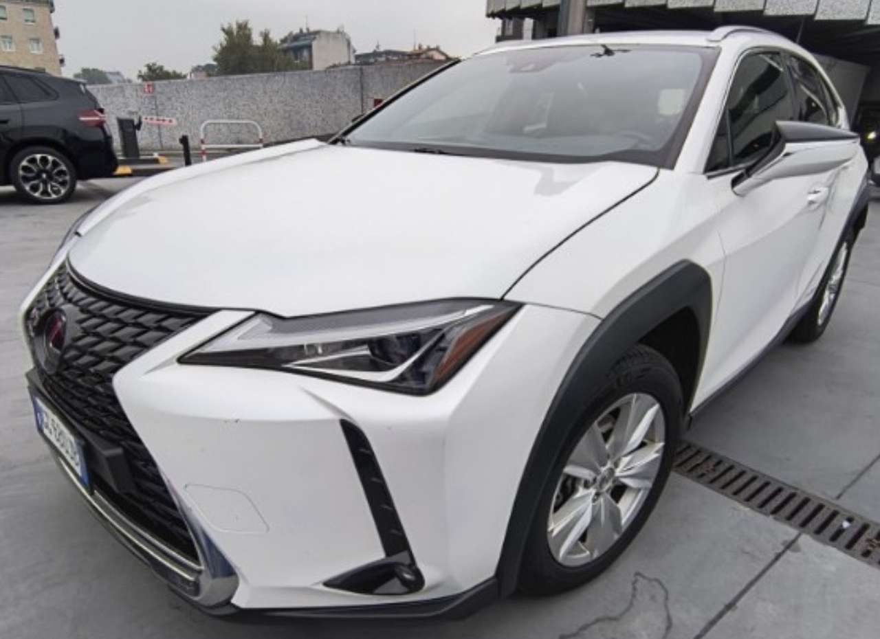 Lexus UX 250h 2.0 Business 2wd cvt