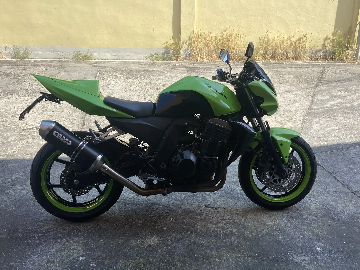 Kawasaki Z 750 Negru - 1