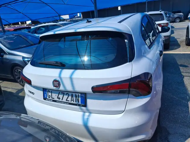 Fiat Tipo view 10