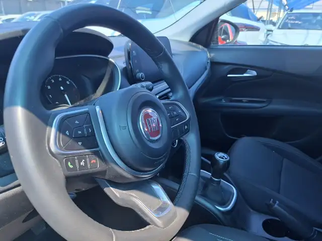 Fiat Tipo view 12