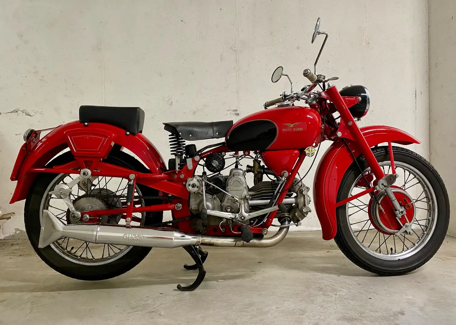 Moto Guzzi Falcone Turismo 500 Piros - 1
