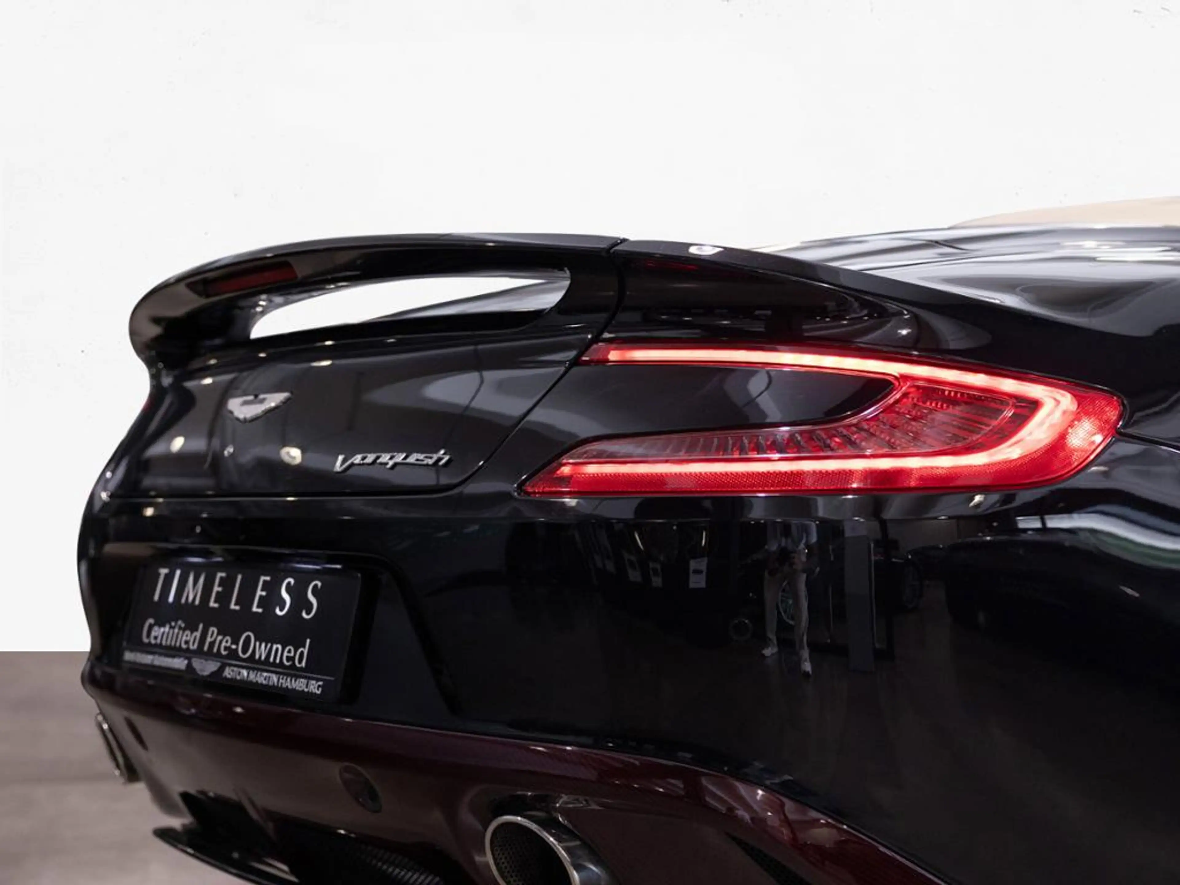 Aston Martin Vanquish Volante Aston Martin Hamburg — photo 9