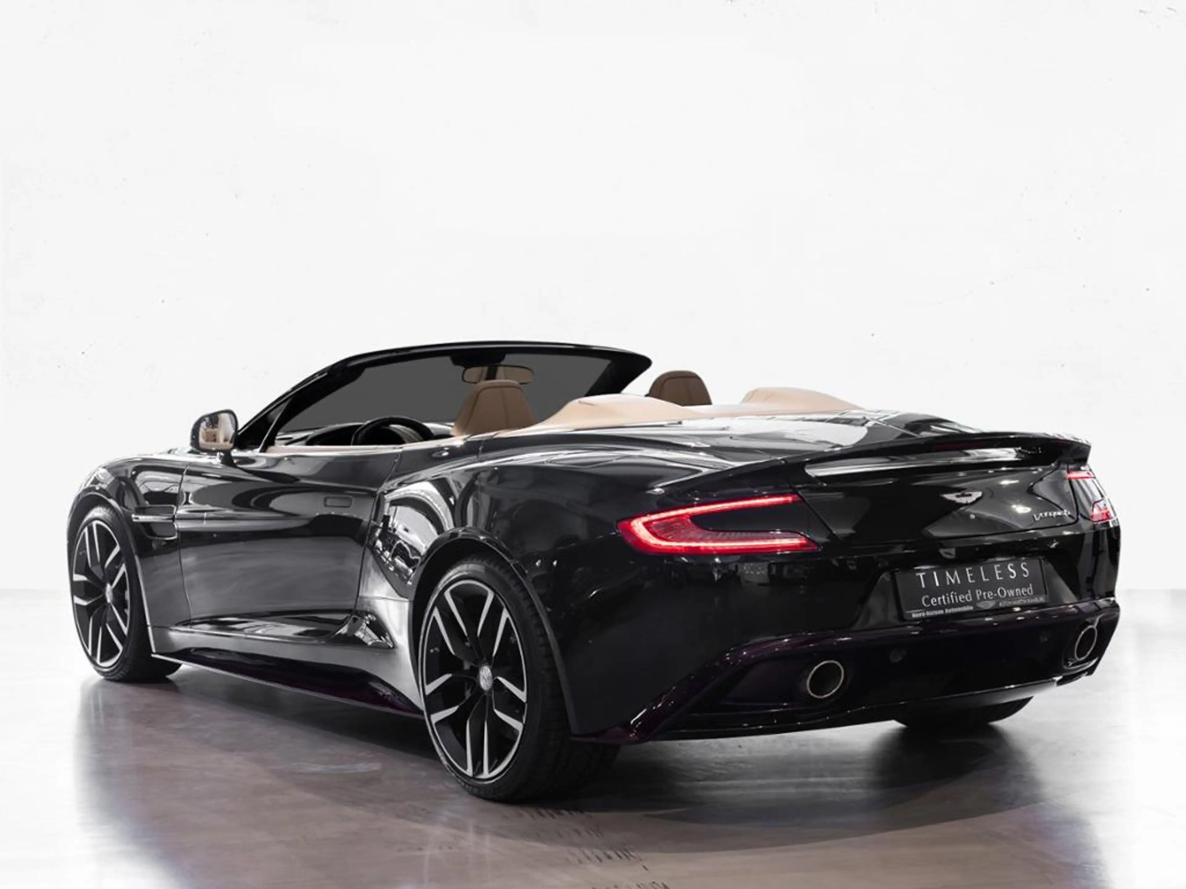 Aston Martin Vanquish Volante Aston Martin Hamburg — photo 3