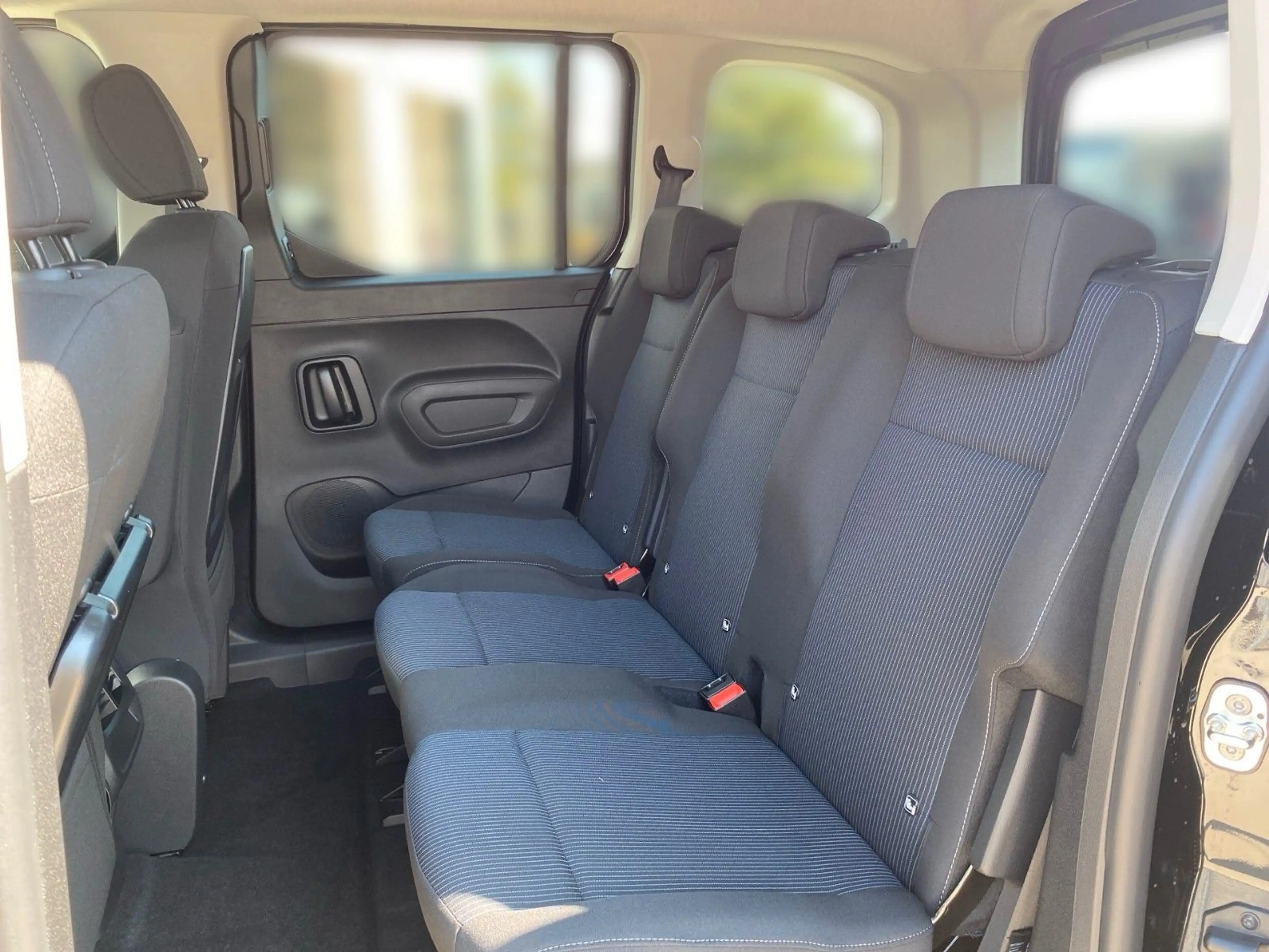 Fiat Qubo L 5-Sitzer L1 1.5 Diesel Icon, Kamera — photo 12