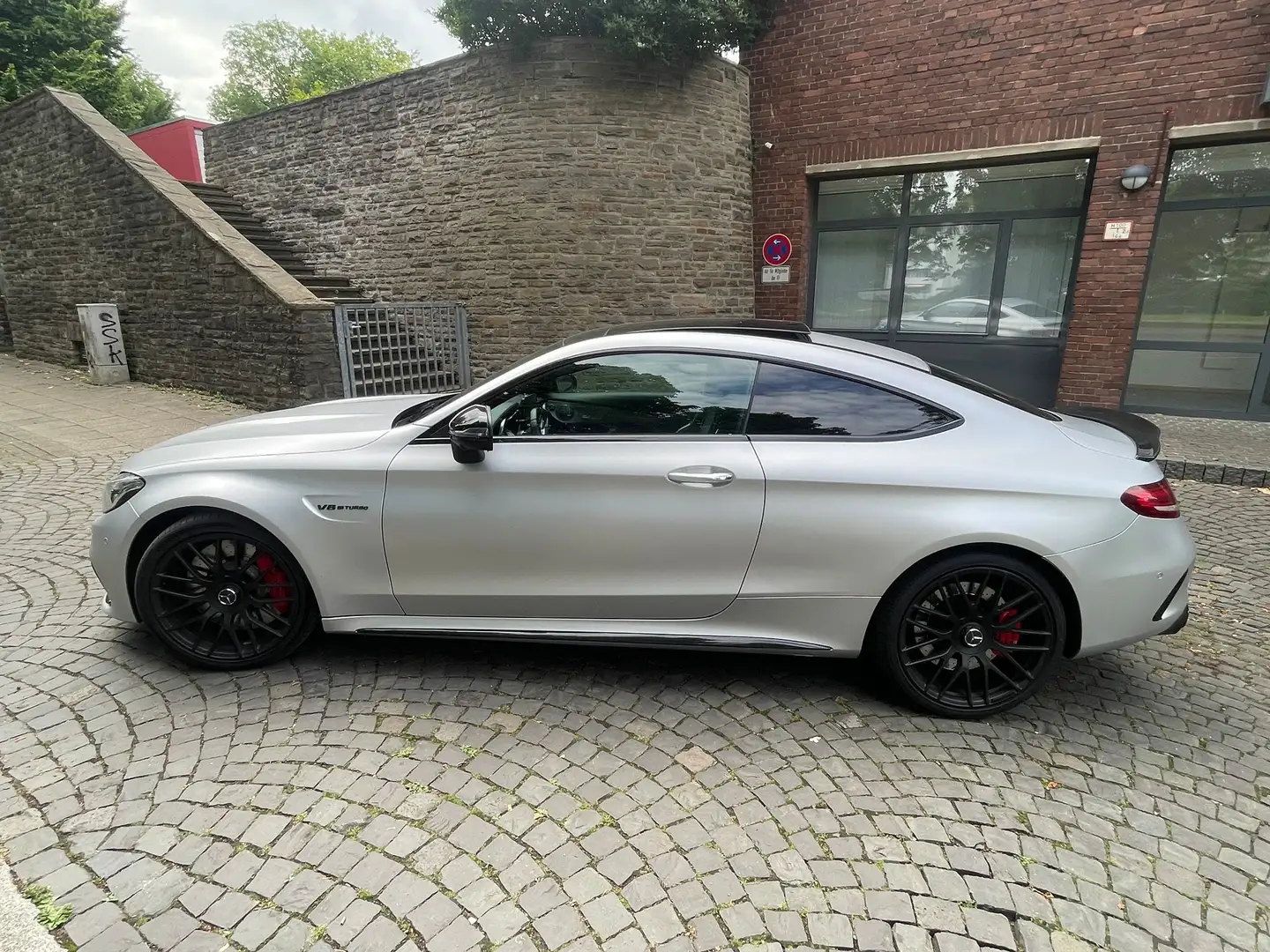 Mercedes-Benz C 63 AMG Coupe S Speedshift 7G-MCT Edition 1 - 2