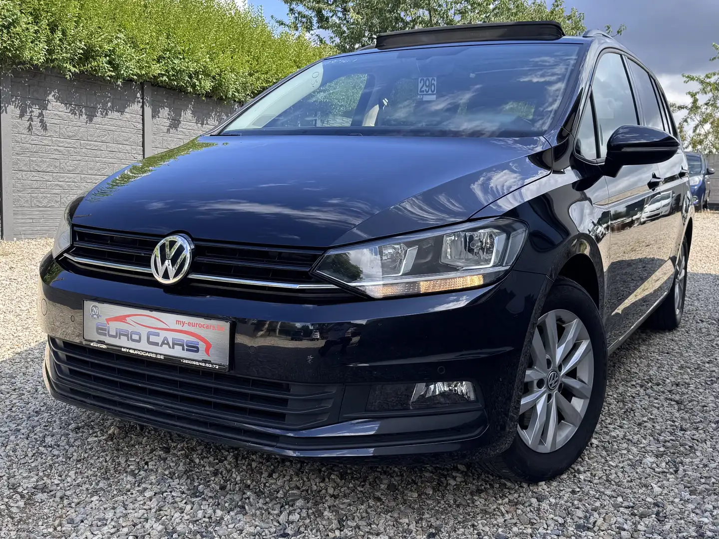 Volkswagen Touran 1.5 TSI ACT Trendline OPF/Toit ouvrant/navi Negro - 1
