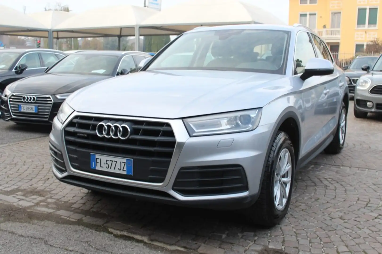 Audi Q5 2.0 TDI 190CV quattro S tronic Business Argento - 1