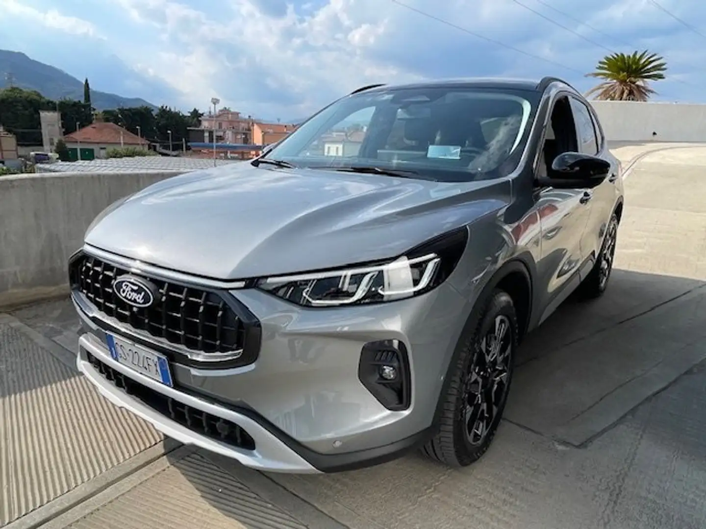Ford Kuga Kuga 2.5 full hybrid Active X 2wd 180cv auto Grigio - 1